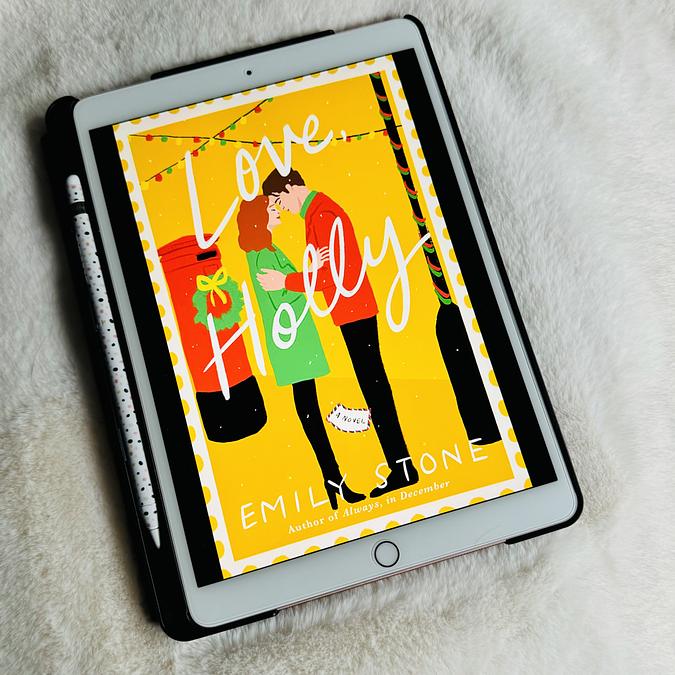 Book Review: Love, Holly